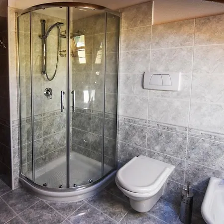 Apartmán L'una Di With Parking Torno